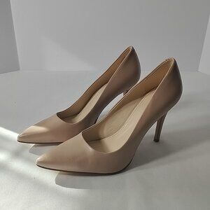 Nine West Nude Pumps New With Defects